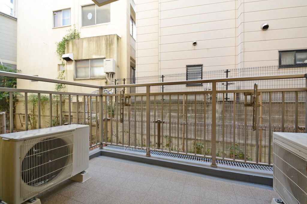 レジディア六本木檜町公園の写真 バルコニー