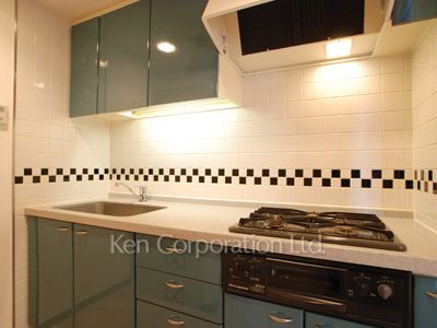 広尾ハイツの写真 キッチン ※4階の同じ間取タイプを撮影。仕様が異なることがあります。