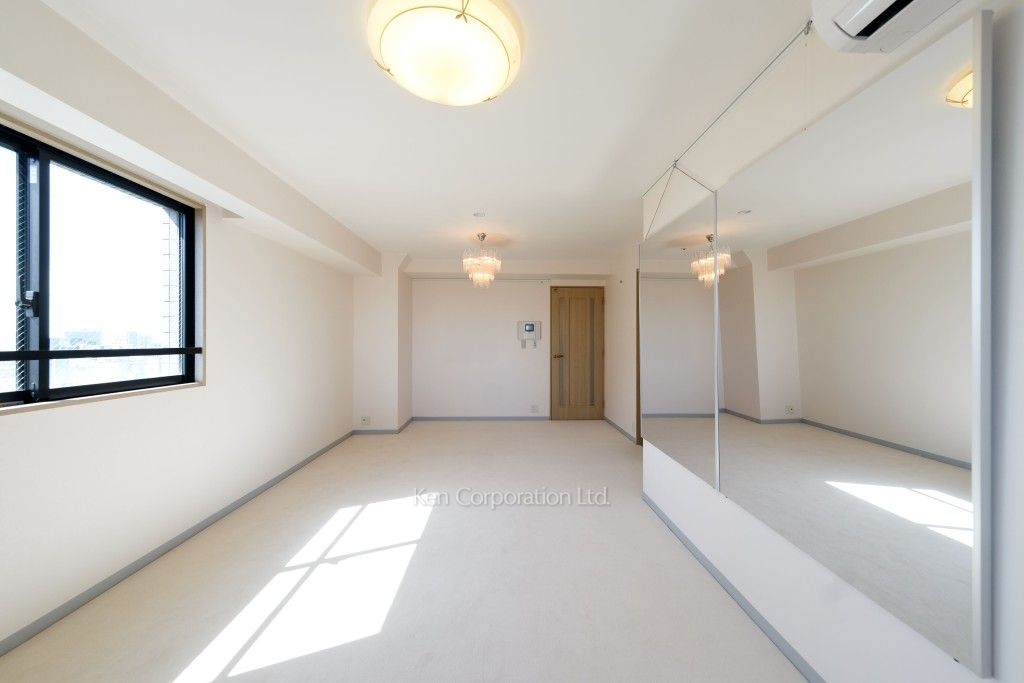 西麻布フォレストプラザの写真 居室（LDなど）