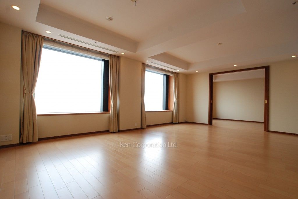 ラ・トゥール芝公園の写真 居室（LDなど） ※31階の同じ間取タイプを撮影。仕様が異なることがあります。