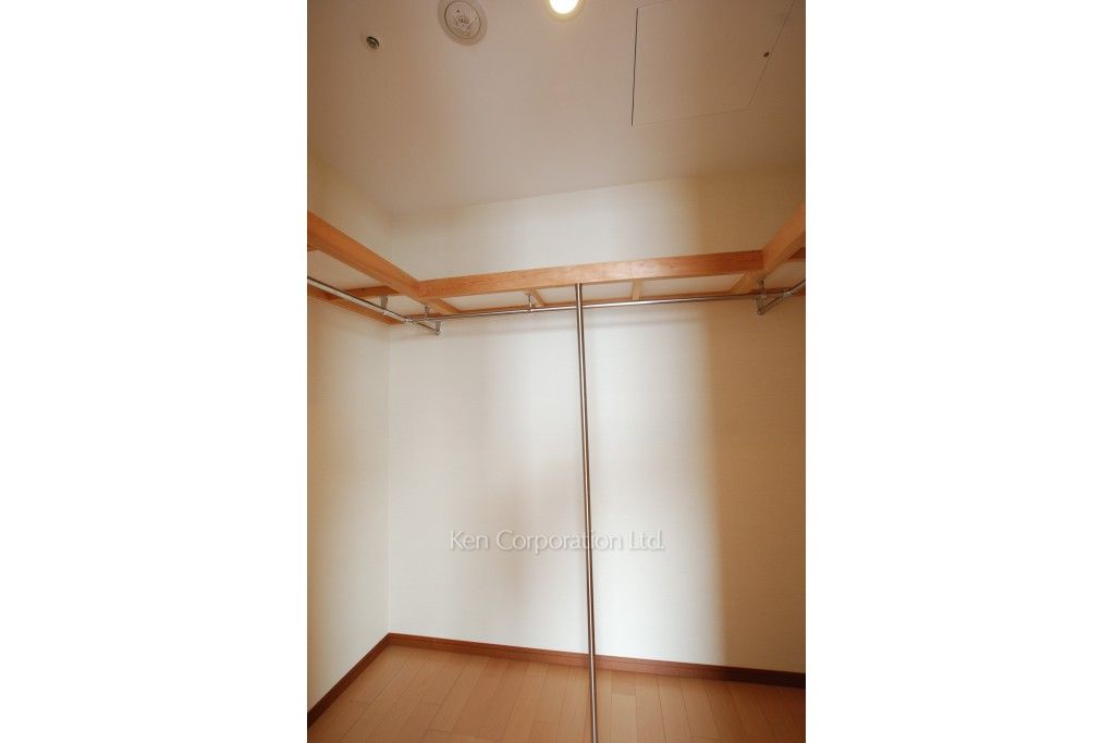 ラ・トゥール芝公園の写真 ウォークインクローゼット ※31階の同じ間取タイプを撮影。仕様が異なることがあります。