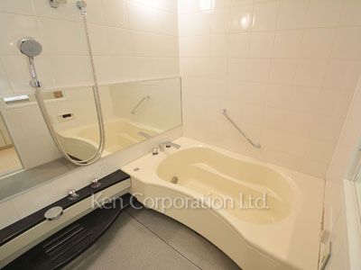 バスルーム ※25階の同じ間取タイプを撮影。仕様が異なることがあります。