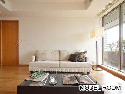 赤坂溜池タワーレジデンスの写真 リビングダイニング ※24階の同じ間取タイプを撮影。仕様が異なることがあります。