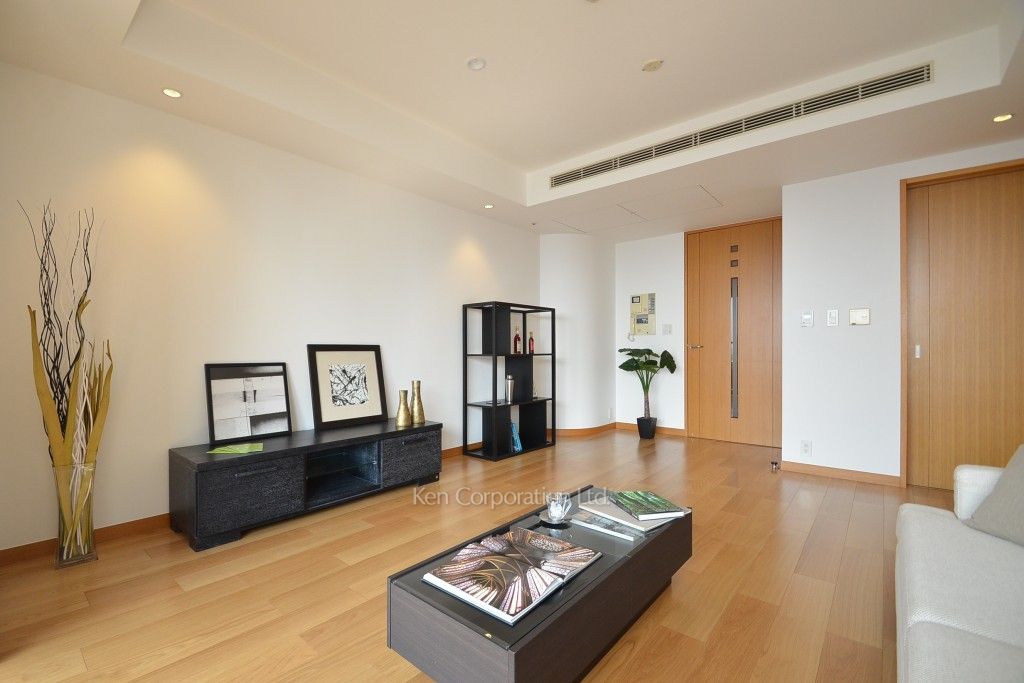 赤坂溜池タワーレジデンスの写真 リビングダイニング ※24階の同じ間取タイプを撮影。仕様が異なることがあります。