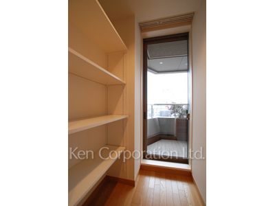 赤坂溜池タワーレジデンスの写真 クローゼット ※18階の同じ間取タイプを撮影。仕様が異なることがあります。