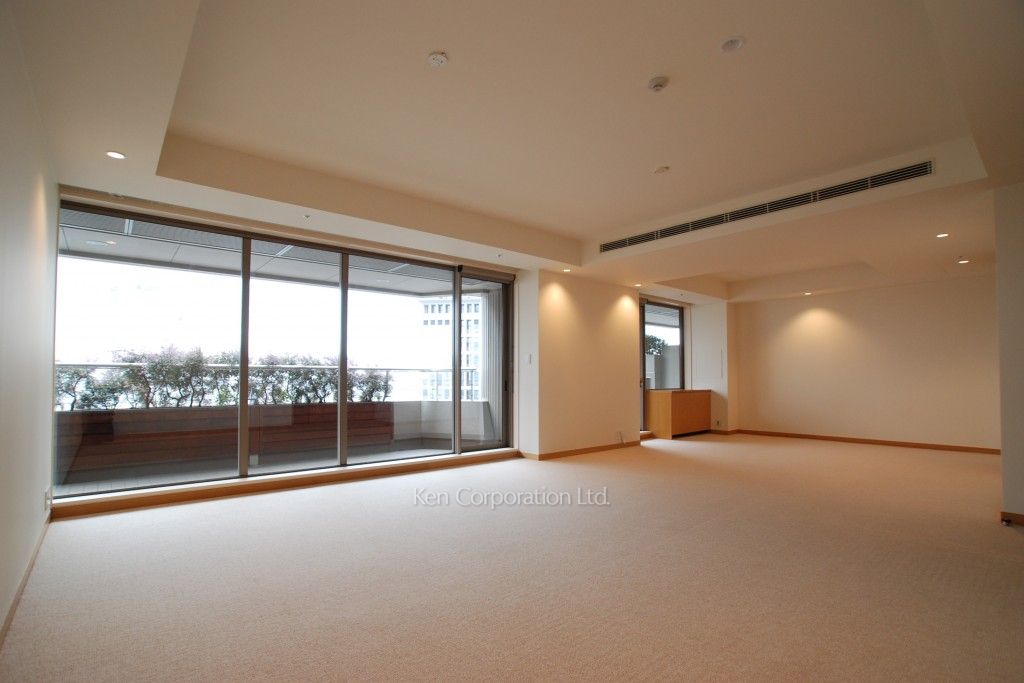 赤坂溜池タワーレジデンスの写真 居室（LDなど） ※18階の同じ間取タイプを撮影。仕様が異なることがあります。