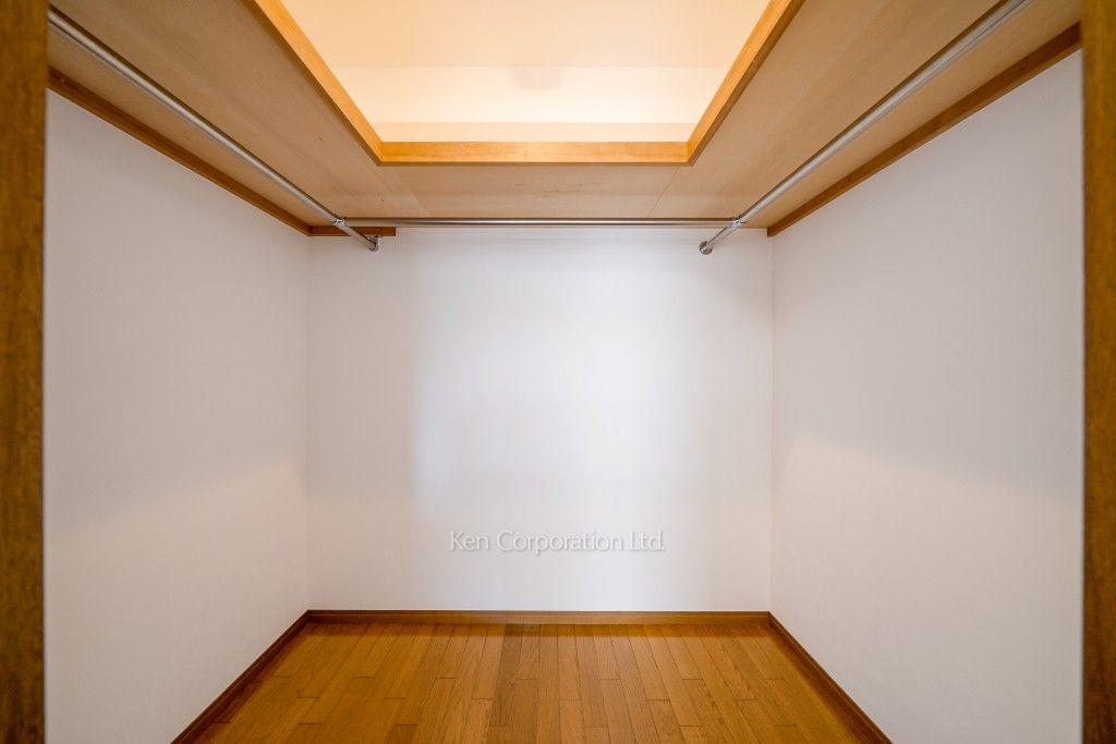 ヒルトップ諏訪山の写真 ウォークインクローゼット