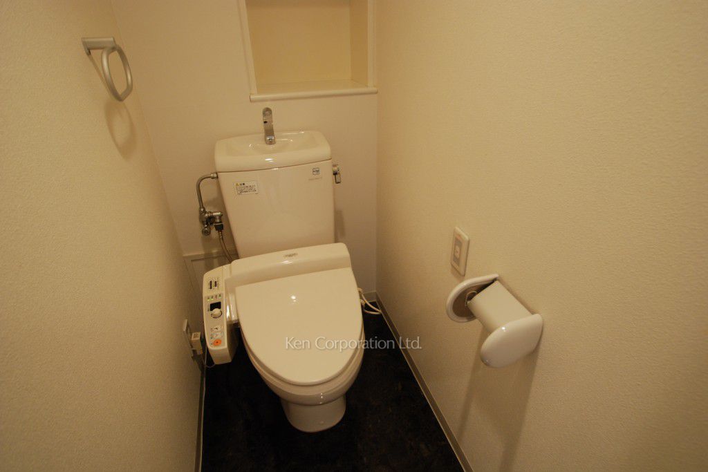 トイレ（2階・1K）  ※写真の無断転載禁止