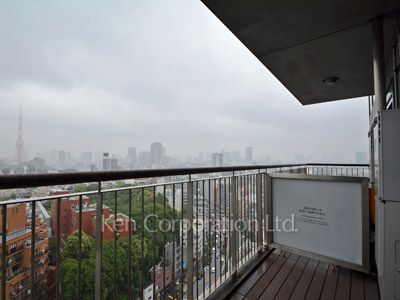 六本木ヒルズゲートタワーレジデンスの写真 バルコニー