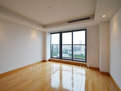 六本木ヒルズゲートタワーレジデンスの写真 居室（LDなど）