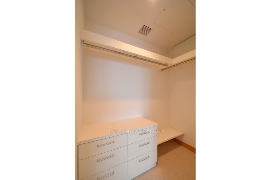 六本木ヒルズゲートタワーレジデンスの写真 ウォークインクローゼット