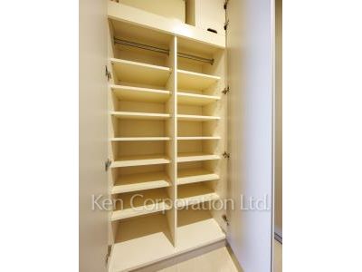 愛宕グリーンヒルズフォレストタワーの写真 シューズクローゼット