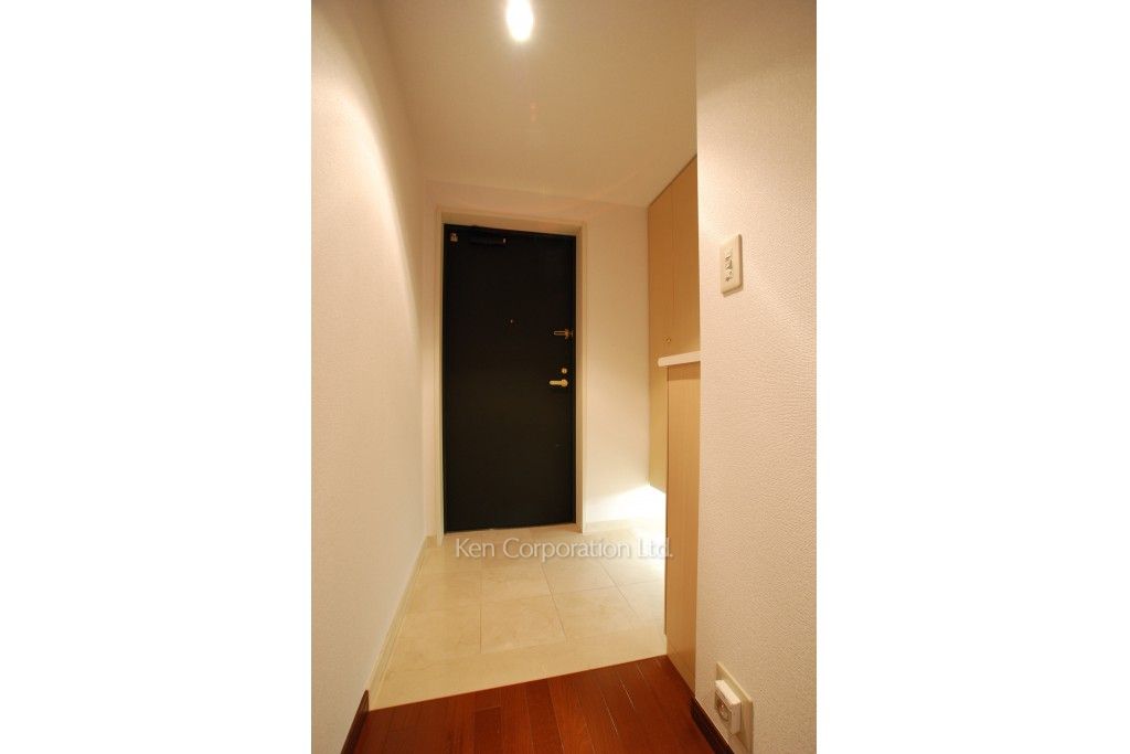 パークアクシス四谷ステージの写真 玄関 ※10階の同じ間取タイプを撮影。仕様が異なることがあります。