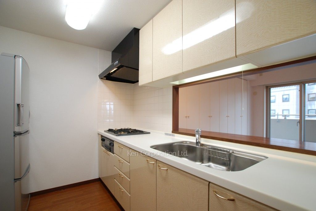 パークアクシス四谷ステージの写真 キッチン ※10階の同じ間取タイプを撮影。仕様が異なることがあります。