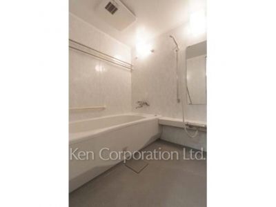 バスルーム ※写真・画像は実際と異なる場合がございます。部屋写真は同一タイプのものです。（ただし、画像中にタイプ名の記載がある場合はその記載内容を優先します。）