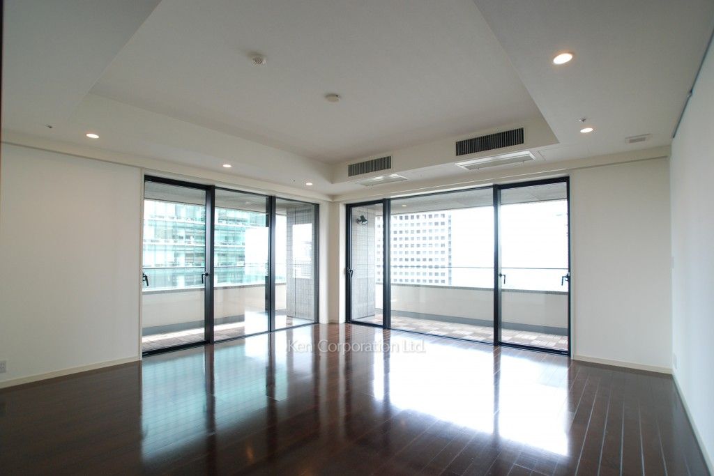 泉ガーデンレジデンスの写真 居室（LDなど） ※16階の同じ間取タイプを撮影。仕様が異なることがあります。