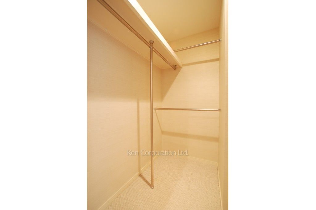 泉ガーデンレジデンスの写真 ウォークインクローゼット ※13階の同じ間取タイプを撮影。仕様が異なることがあります。