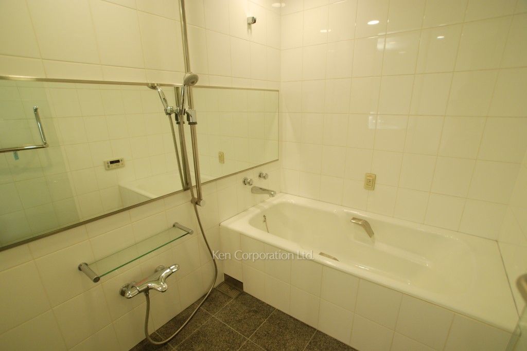 泉ガーデンレジデンスの写真 バスルーム ※13階の同じ間取タイプを撮影。仕様が異なることがあります。