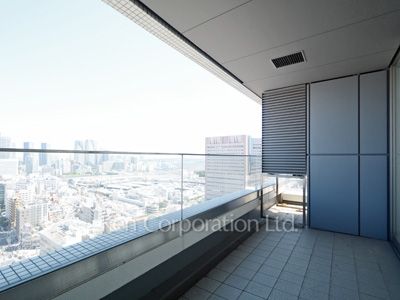 松竹スクエアレジデンスの写真 バルコニー