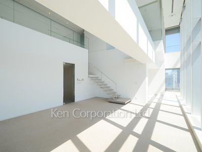 松竹スクエアレジデンスの写真 リビングダイニング