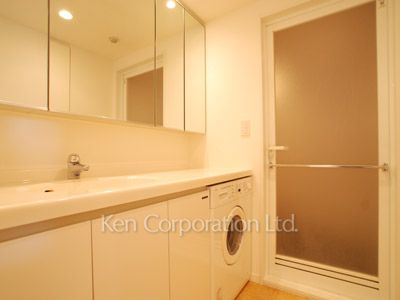 ヒューリック目黒三田の写真 パウダールーム ※4階の同じ間取タイプを撮影。仕様が異なることがあります。