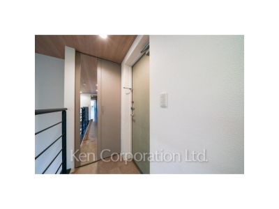 玄関 ※写真・画像は実際と異なる場合がございます。部屋写真は同一タイプのものです。（ただし、画像中にタイプ名の記載がある場合はその記載内容を優先します。）