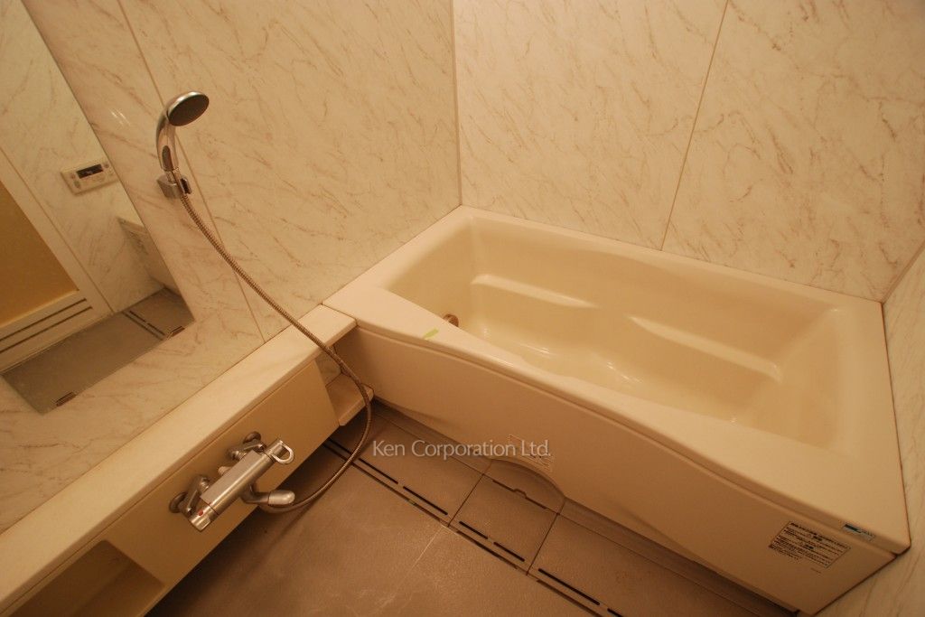 ラ・トゥール神楽坂の写真 バスルーム ※3階の同じ間取タイプを撮影。仕様が異なることがあります。