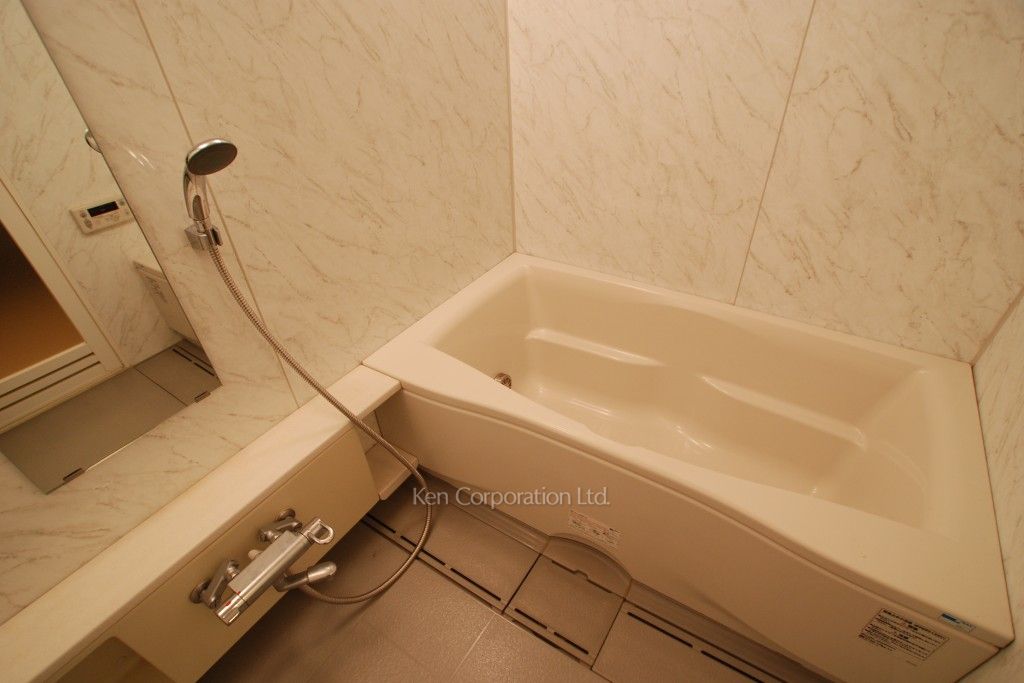 ラ・トゥール神楽坂の写真 バスルーム ※2階の同じ間取タイプを撮影。仕様が異なることがあります。