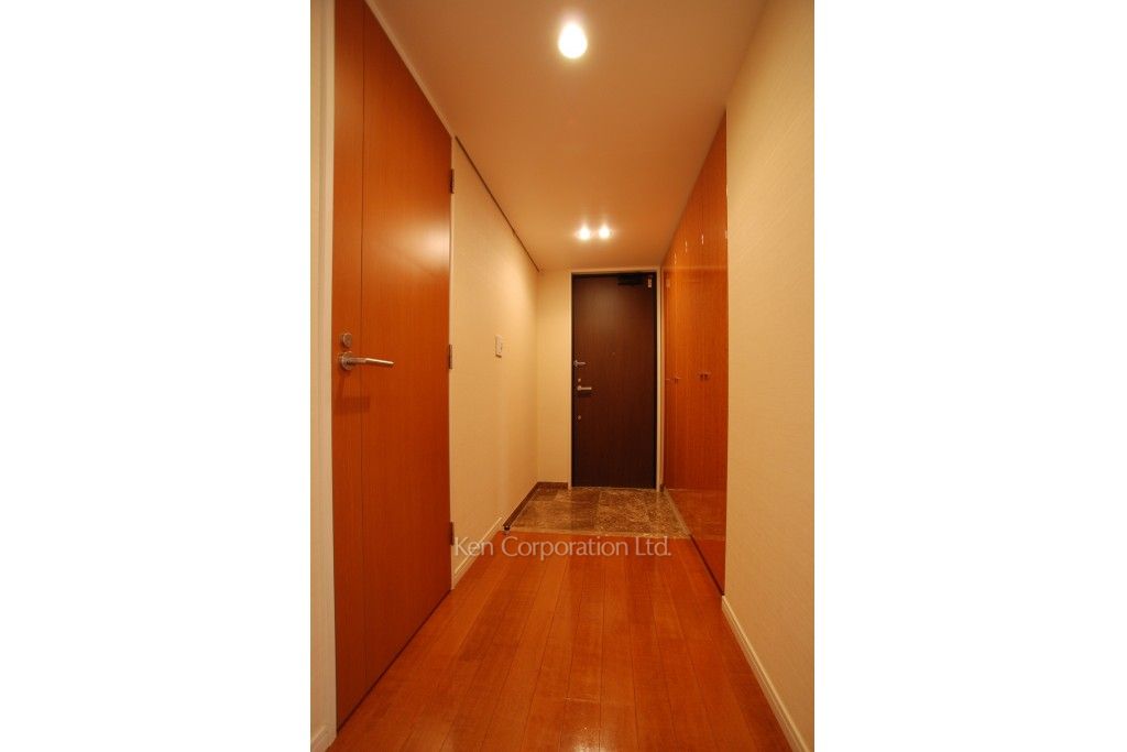 ラ・トゥール神楽坂の写真 玄関 ※4階の同じ間取タイプを撮影。仕様が異なることがあります。