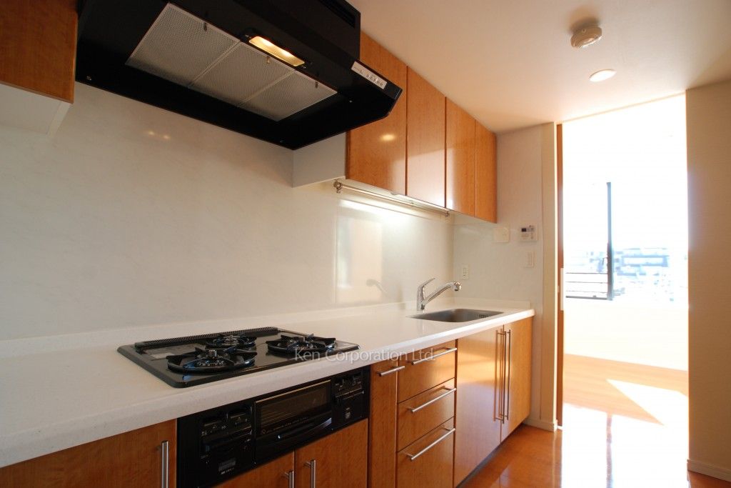 ラ・トゥール神楽坂の写真 キッチン ※4階の同じ間取タイプを撮影。仕様が異なることがあります。