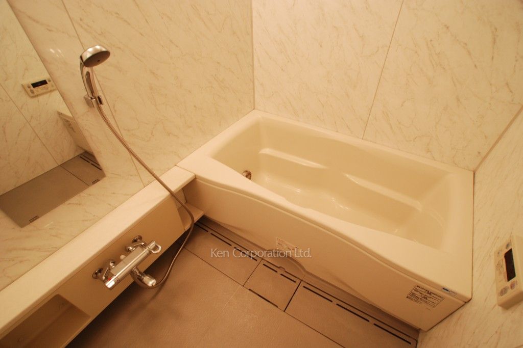 ラ・トゥール神楽坂の写真 バスルーム ※4階の同じ間取タイプを撮影。仕様が異なることがあります。