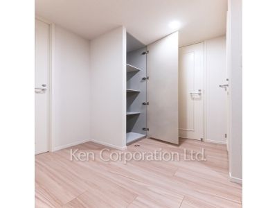 リバーポイントタワーの写真 クローゼット等 ※写真・画像は実際と異なる場合がございます。部屋写真は同一タイプのものです。（ただし、画像中にタイプ名の記載がある場合はその記載内容を優先します。）