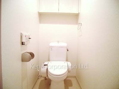 オークコートの写真 トイレ ※4階の同じ間取タイプを撮影。仕様が異なることがあります。