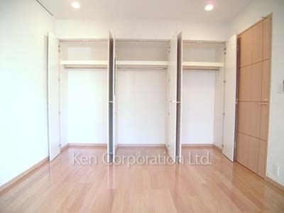 オークコートの写真 クローゼット等 ※4階の同じ間取タイプを撮影。仕様が異なることがあります。