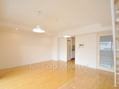 KDX代官山レジデンスの写真 リビングダイニング