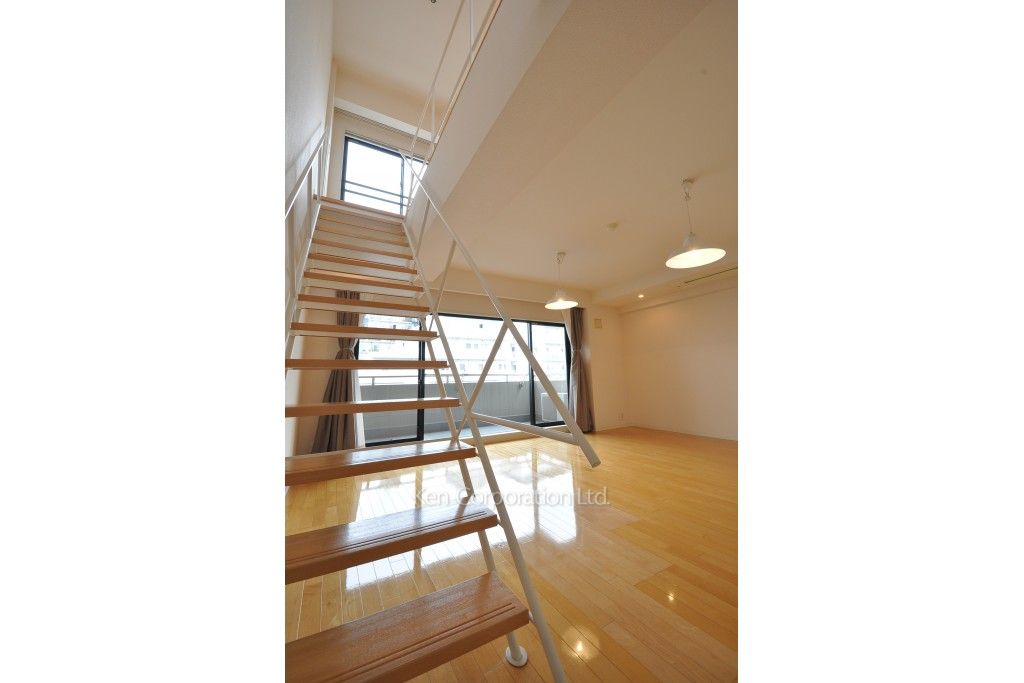 KDX代官山レジデンスの写真 階段