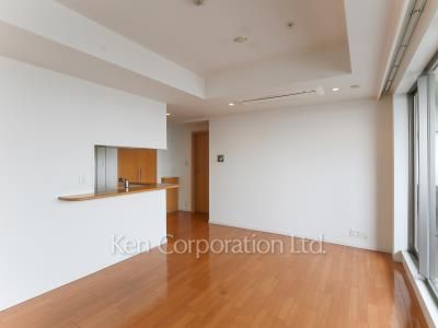 居室（LDなど） ※19階の同じ間取タイプを撮影。仕様が異なることがあります。