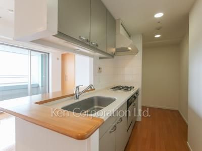 キッチン ※19階の同じ間取タイプを撮影。仕様が異なることがあります。