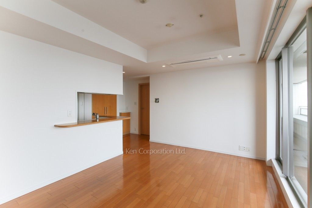 ルネ新宿御苑タワーの写真 居室（LDなど） ※19階の同じ間取タイプを撮影。仕様が異なることがあります。