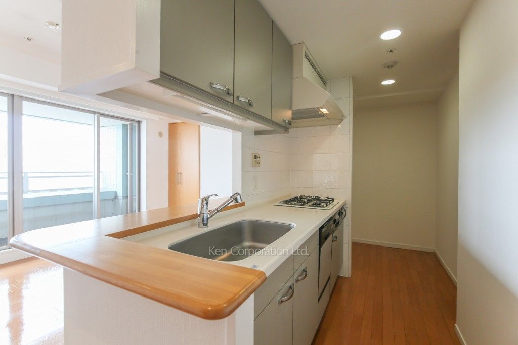 ルネ新宿御苑タワーの写真 キッチン ※19階の同じ間取タイプを撮影。仕様が異なることがあります。