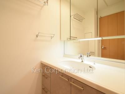 河田町ガーデン クラブフロアの写真 パウダールーム ※36階の同じ間取タイプを撮影。仕様が異なることがあります。