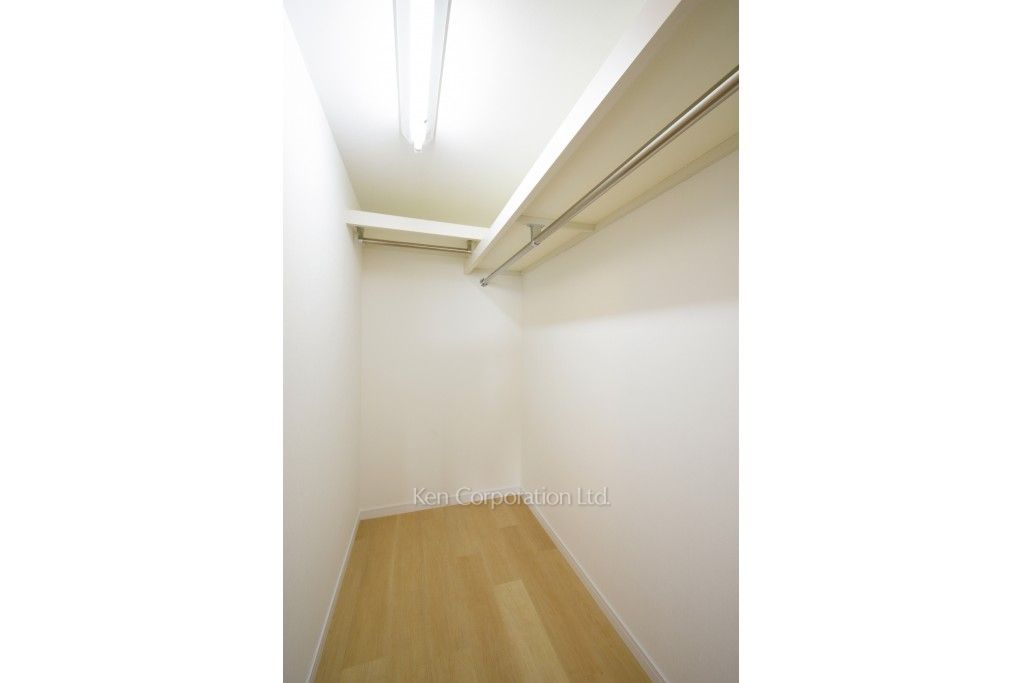 河田町ガーデン クラブフロアの写真 ウォークインクローゼット ※36階の同じ間取タイプを撮影。仕様が異なることがあります。