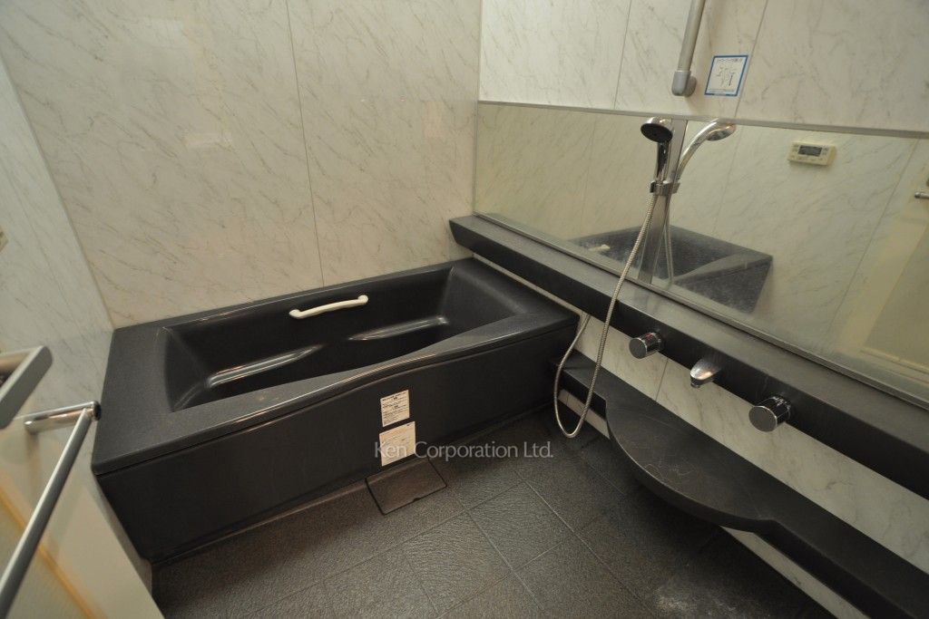 河田町ガーデン クラブフロアの写真 バスルーム ※33階の同じ間取タイプを撮影。仕様が異なることがあります。