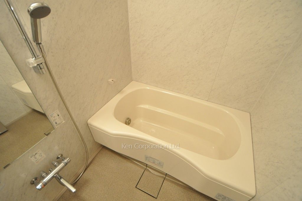 グラマシー恵比寿の写真 バスルーム ※5階の同じ間取タイプを撮影。仕様が異なることがあります。