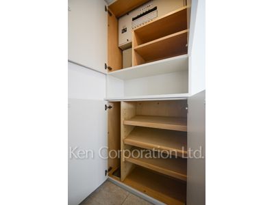 品川プリンス・レジデンスの写真 シューズクローゼット