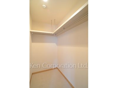 南青山ガーデンコートの写真 ウォークインクローゼット