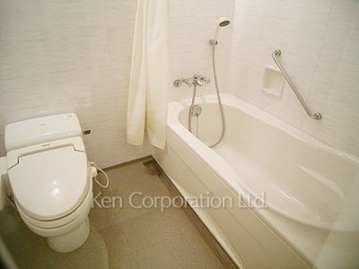 ストーリア赤坂の写真 バスルーム ※3階の同じ間取タイプを撮影。仕様が異なることがあります。