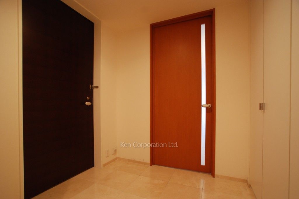 ストーリア赤坂の写真 玄関 ※4階の同じ間取タイプを撮影。仕様が異なることがあります。