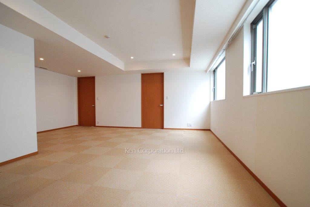 ストーリア赤坂の写真 居室（LDなど） ※4階の同じ間取タイプを撮影。仕様が異なることがあります。