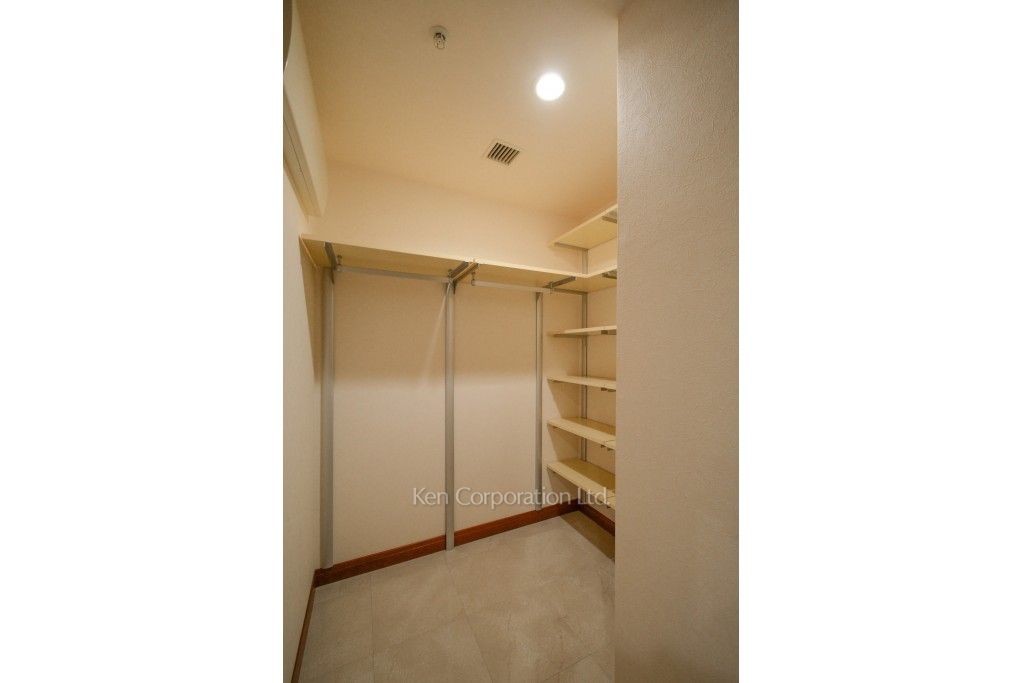 青山第一マンションズの写真 シューズインクローゼット